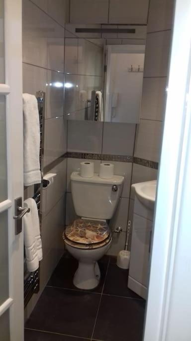 Between Piers, The Stylish Studio Flat In Cannon Place برايتون المظهر الخارجي الصورة