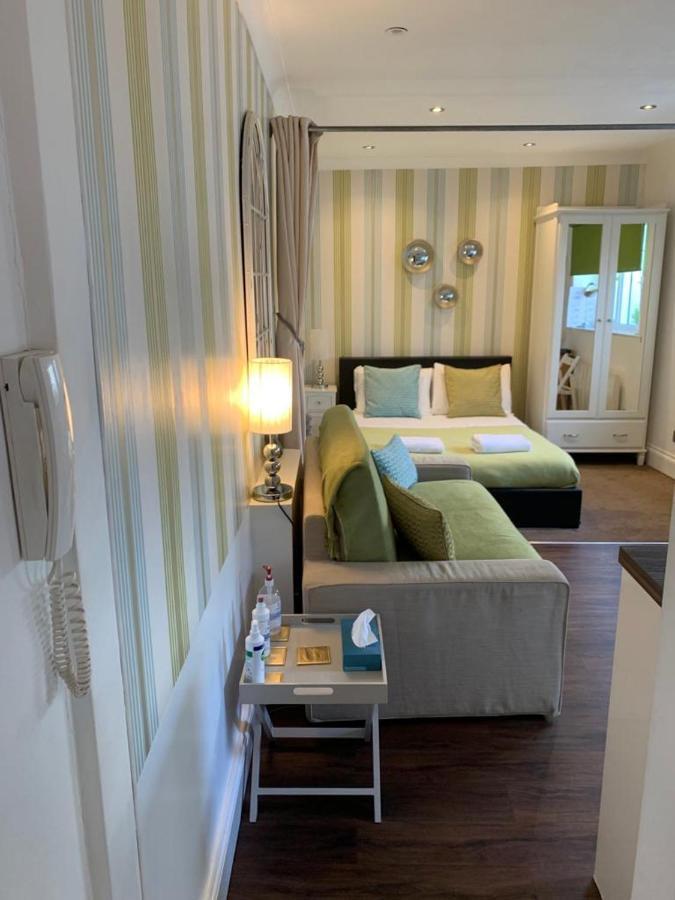 Between Piers, The Stylish Studio Flat In Cannon Place برايتون المظهر الخارجي الصورة