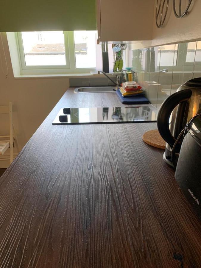 Between Piers, The Stylish Studio Flat In Cannon Place برايتون المظهر الخارجي الصورة